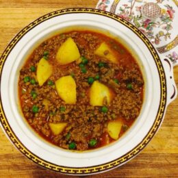 Keema Matar Aloo, Mince Meat with Peas and Potatoes