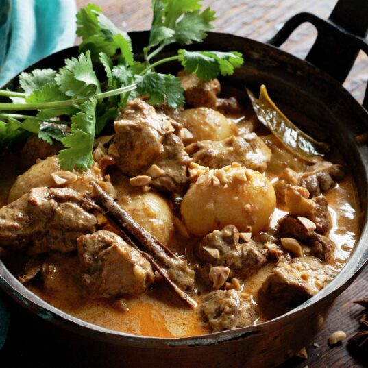 shemins beef cashew massaman curry
